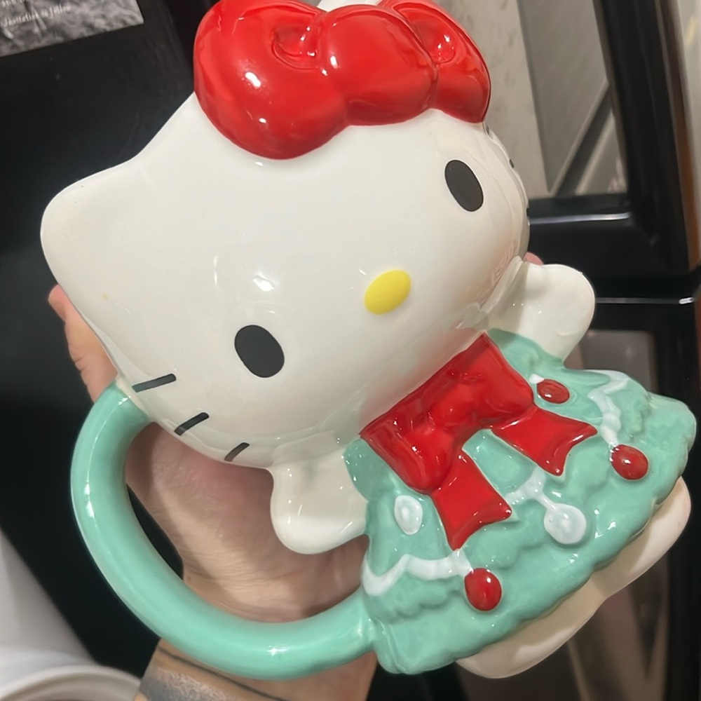 20oz mug HELLO KITTY